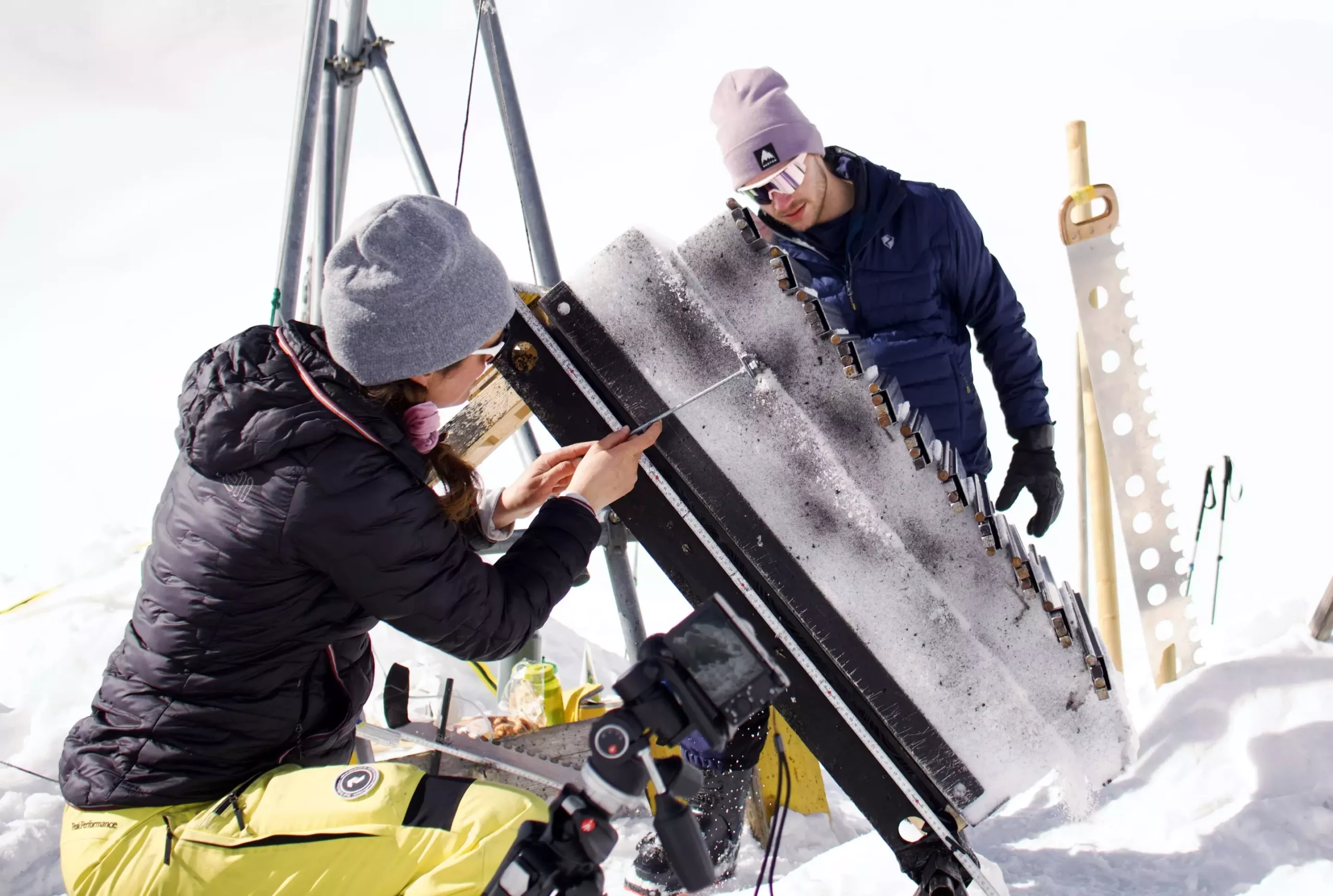 Understanding Anticracks: A Pioneering Approach to Avalanches in Snow Layers