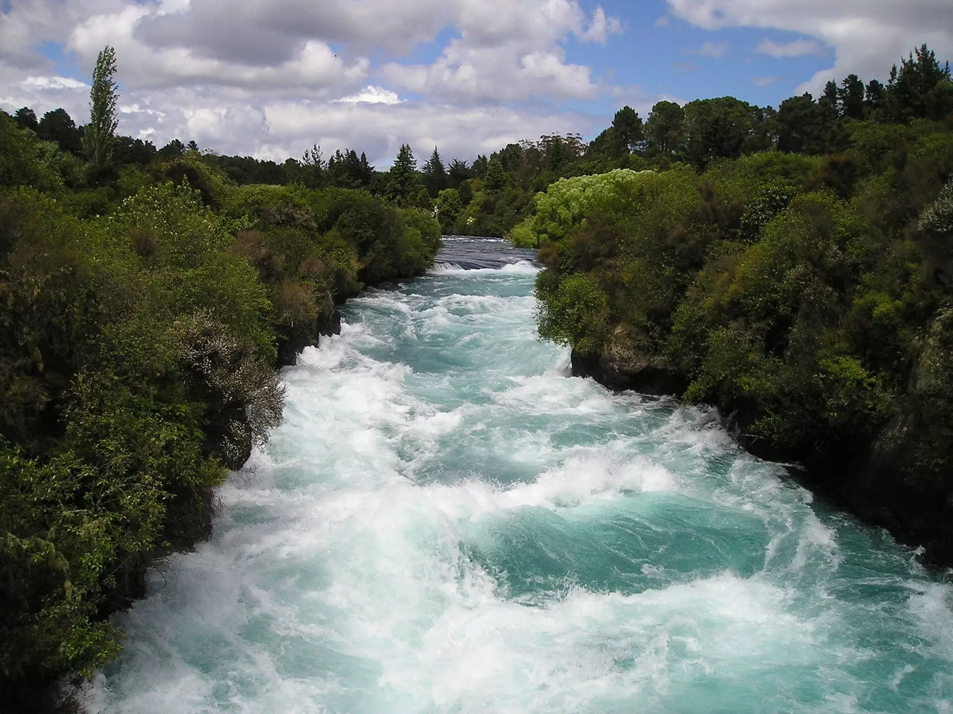 Powering Progress: How Hydropower Could Fuel the AI Revolution