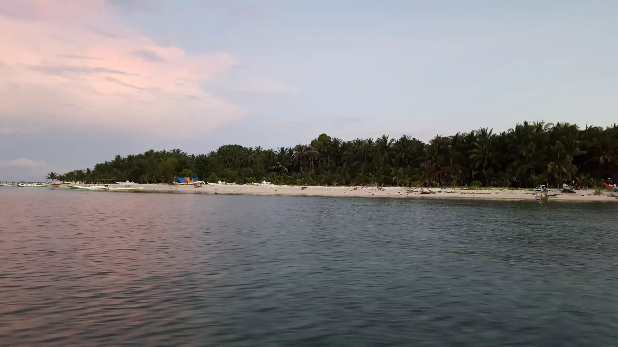 Thriving in Transformation: The Resilient Growth of Indonesia’s Reef Islands