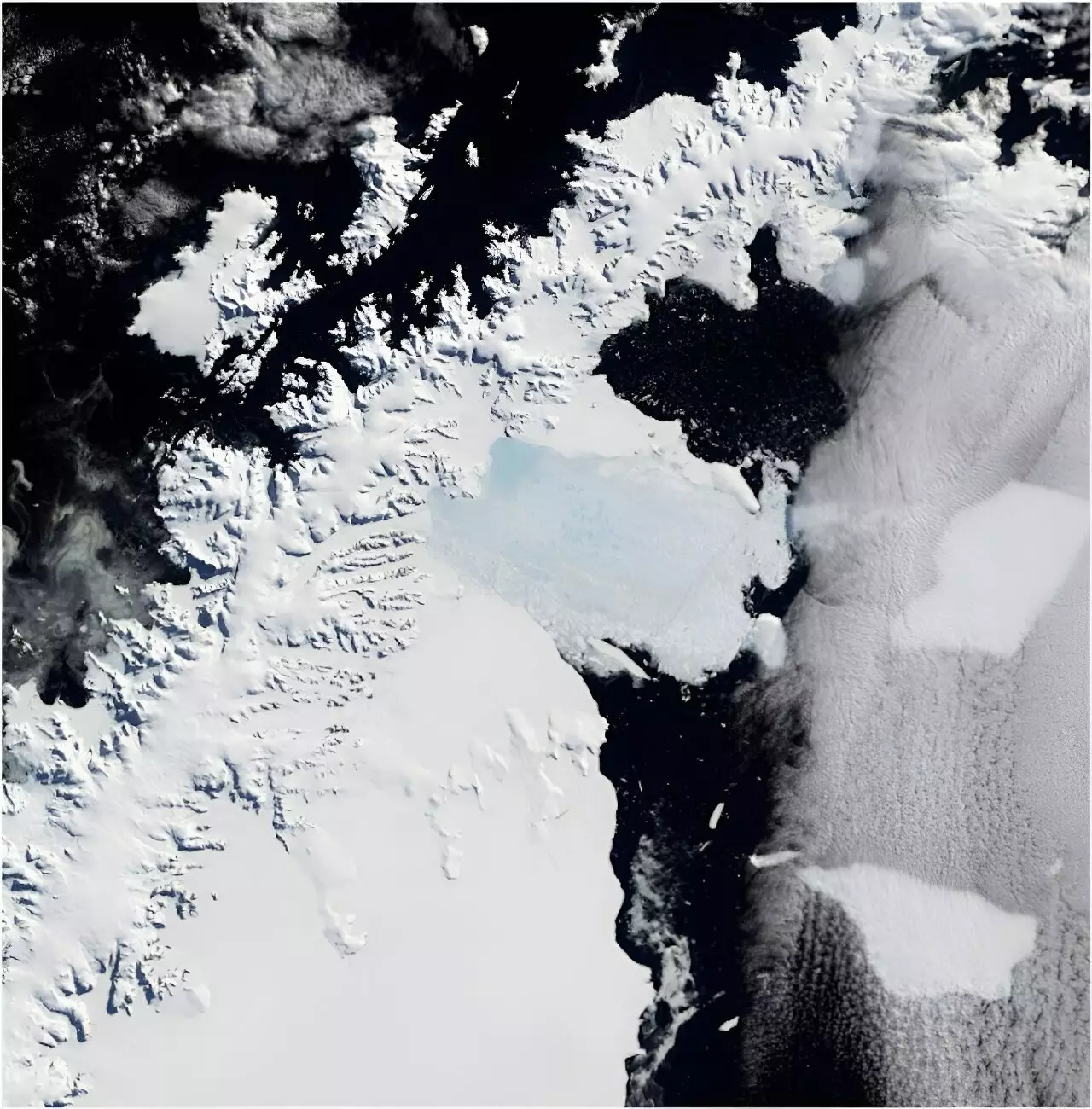Unveiling Antarctica’s Hidden Past: The Catastrophic Collapse of the Larsen B Ice Shelf
